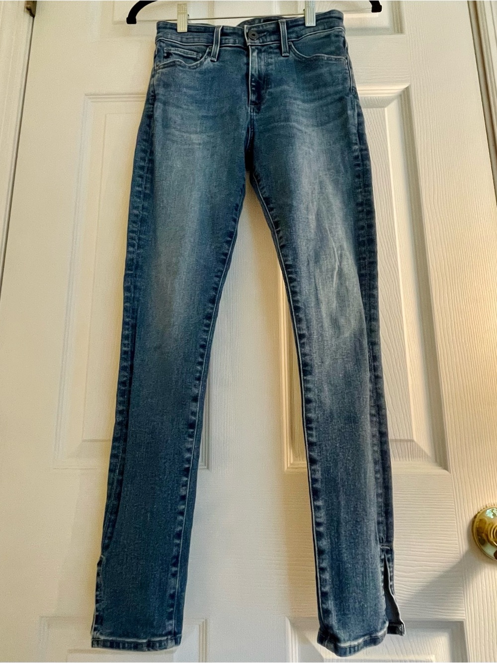 Ag Adriano Goldschmied Farrah Ankle Jeans in Medium Blue Fade